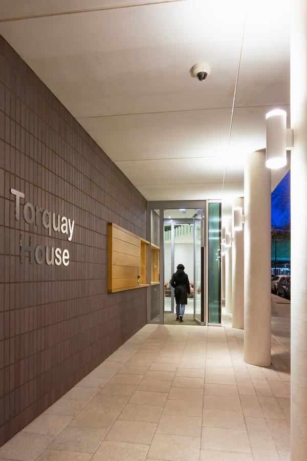 Torquay House Hostel London Exterior photo